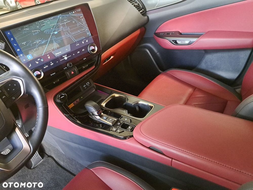 Lexus NX 350h Omotenashi AWD - 29