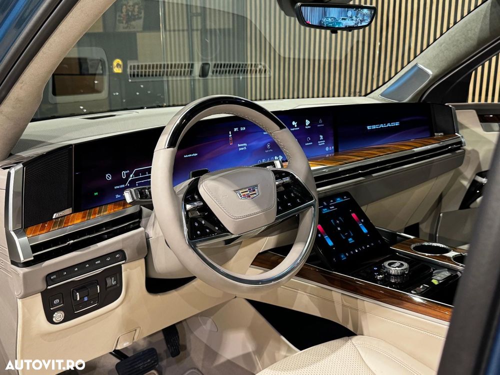 Cadillac Escalade - 23