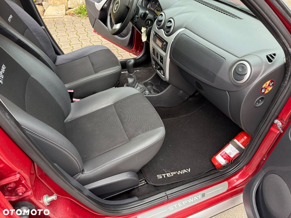 Dacia Sandero 1.6 MPI Stepway II - 25