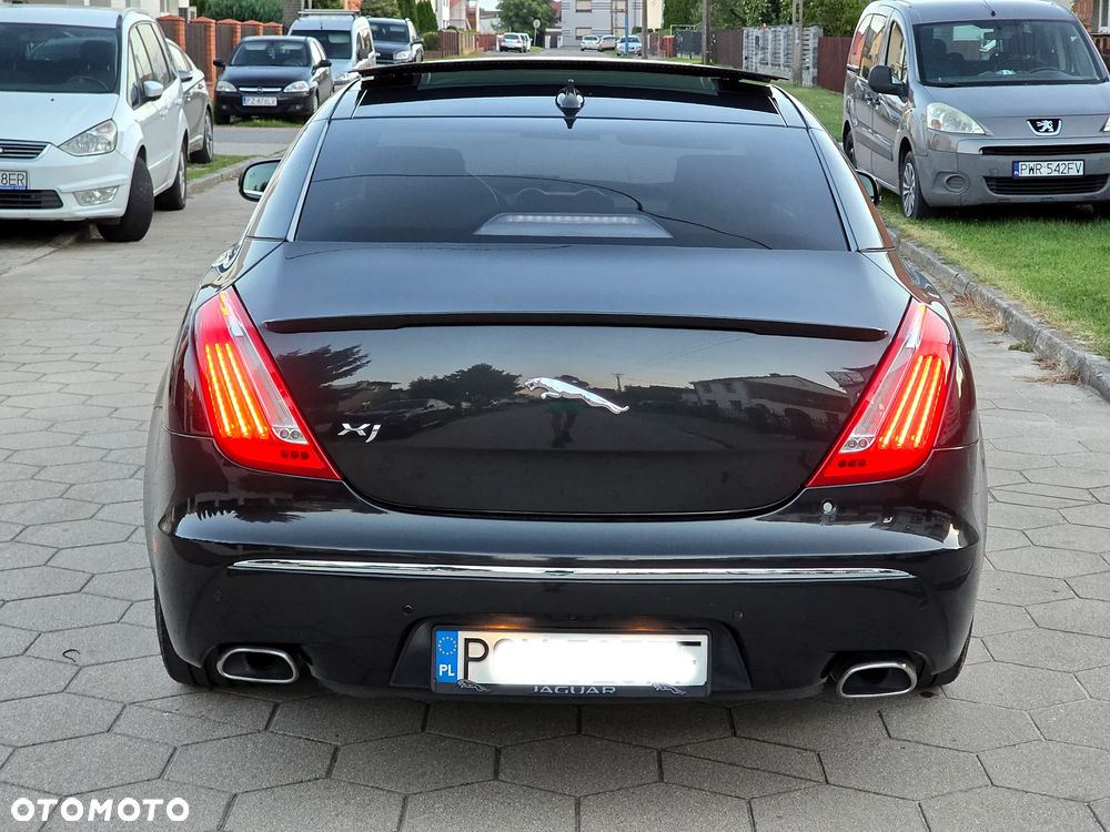 Jaguar XJ 3.0 D V6 Premium Luxury - 5