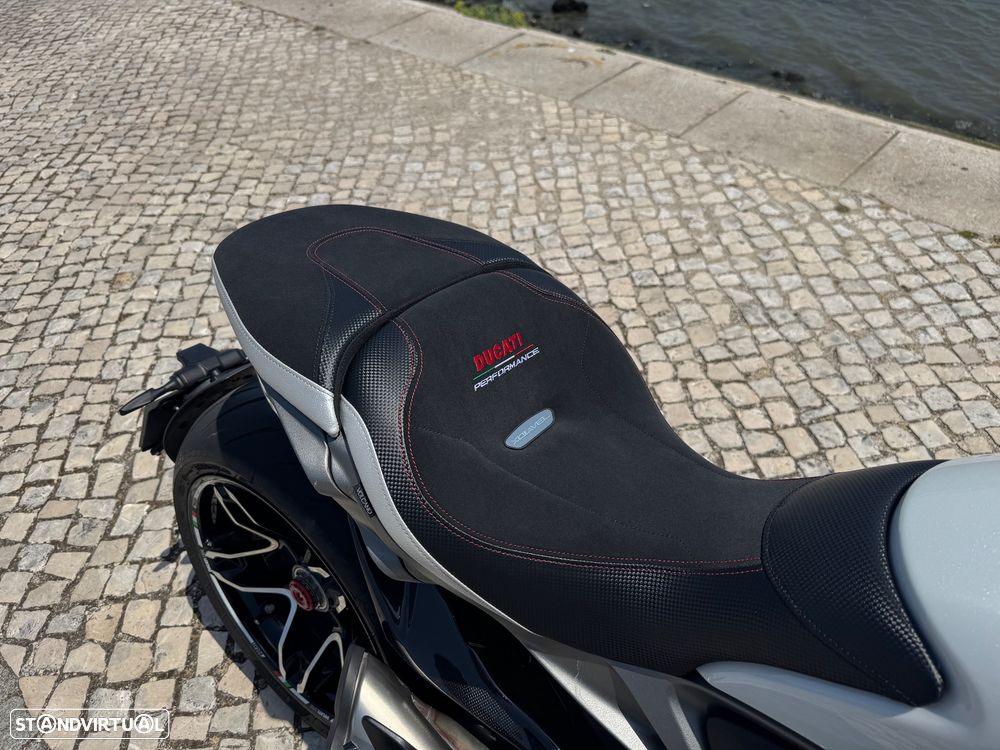Ducati XDiavel V4 - 15