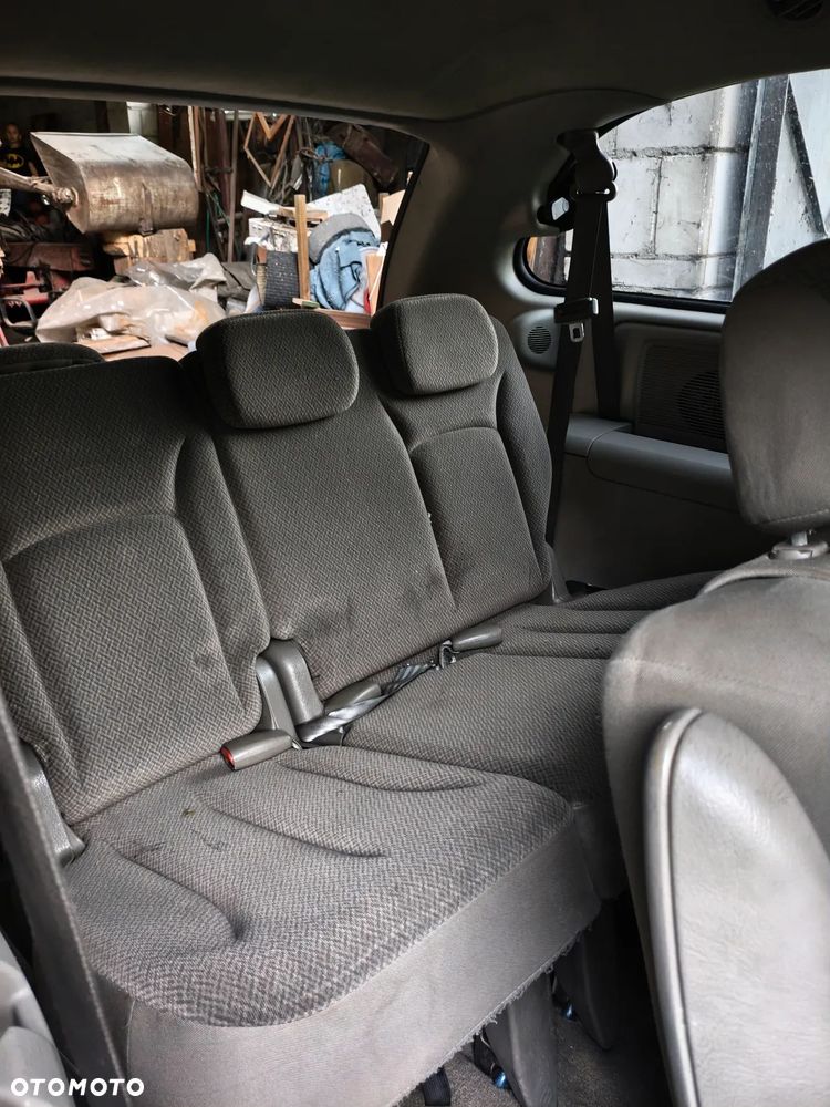 Dodge Grand Caravan - 22