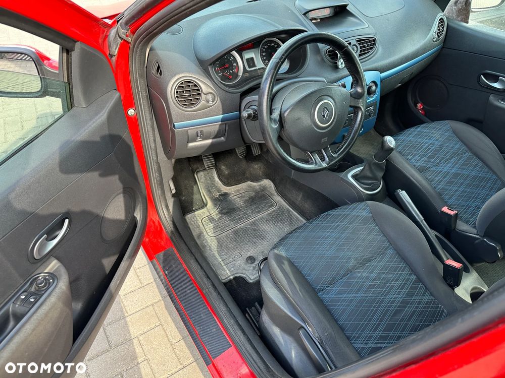 Renault Clio - 6