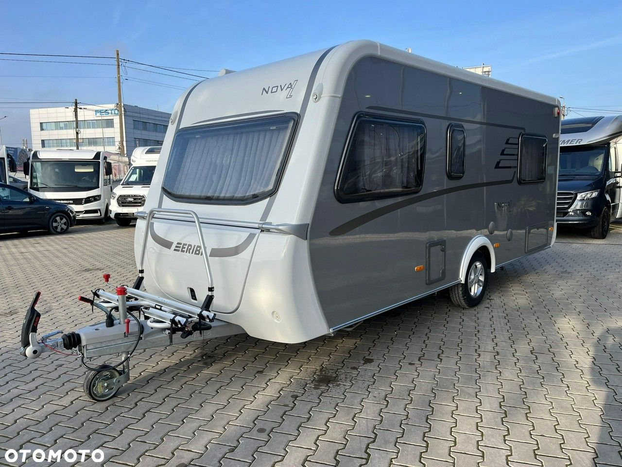 Hymer-Eriba Nova Light 442 - 3