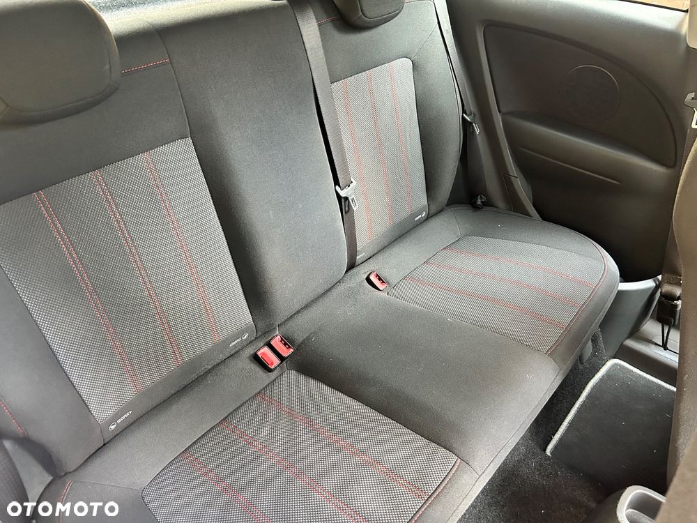 Opel Corsa 1.4 16V Graphite - 11