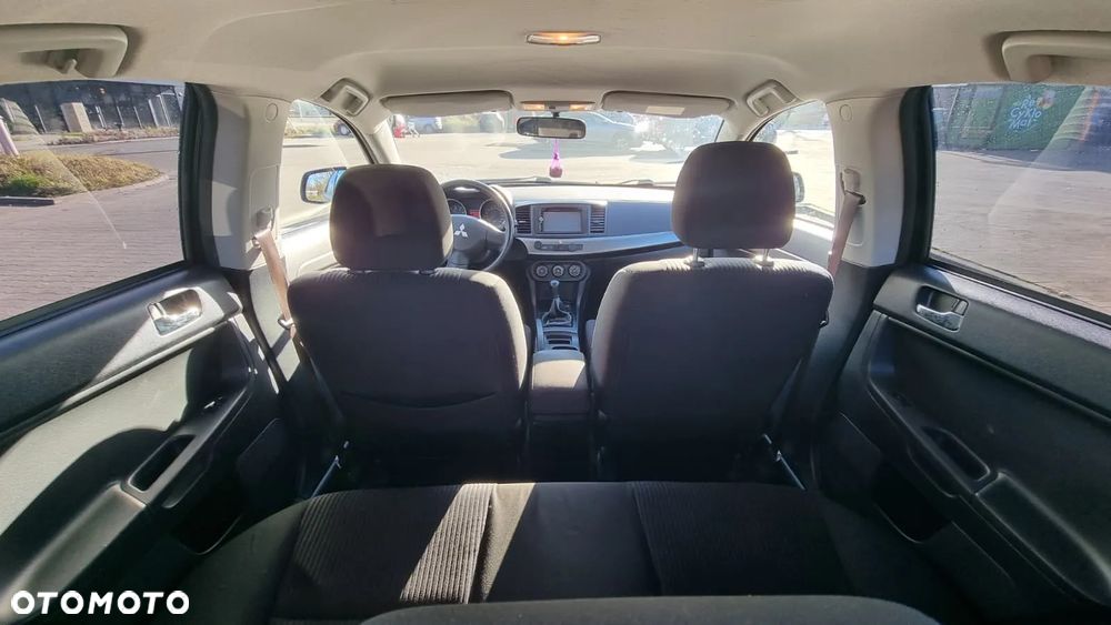 Mitsubishi Lancer - 7