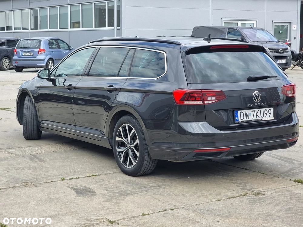 Volkswagen Passat 2.0 TSI Business DSG - 11