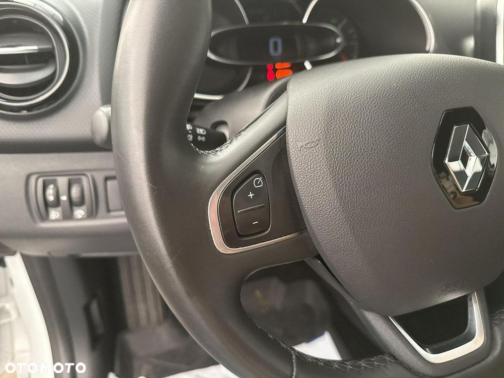 Renault Clio - 26