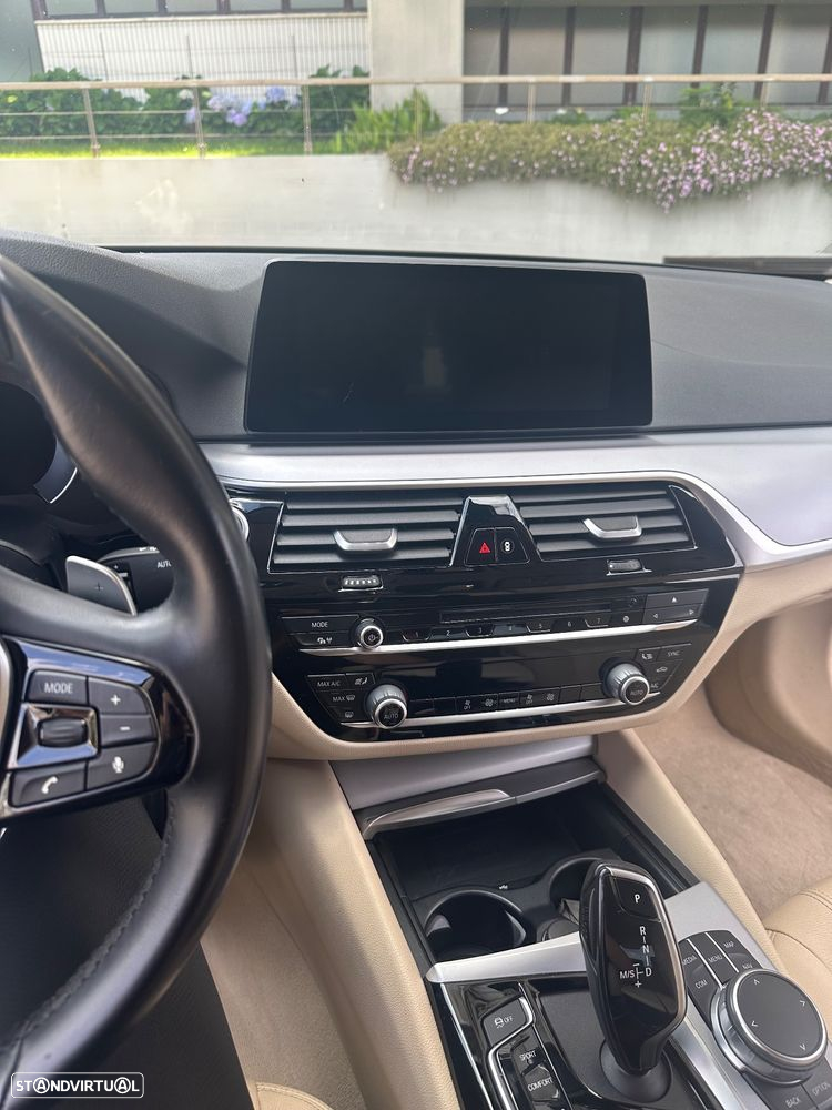 BMW 530 e iPerformance Line Luxury - 31