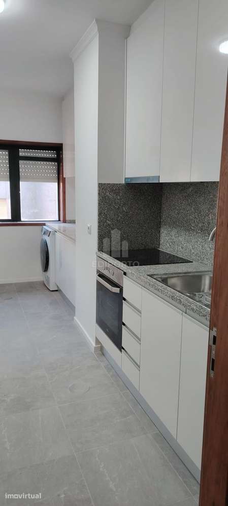 Apartamento T2, na Rua Barão de Corvo - Grande imagem: 3/18