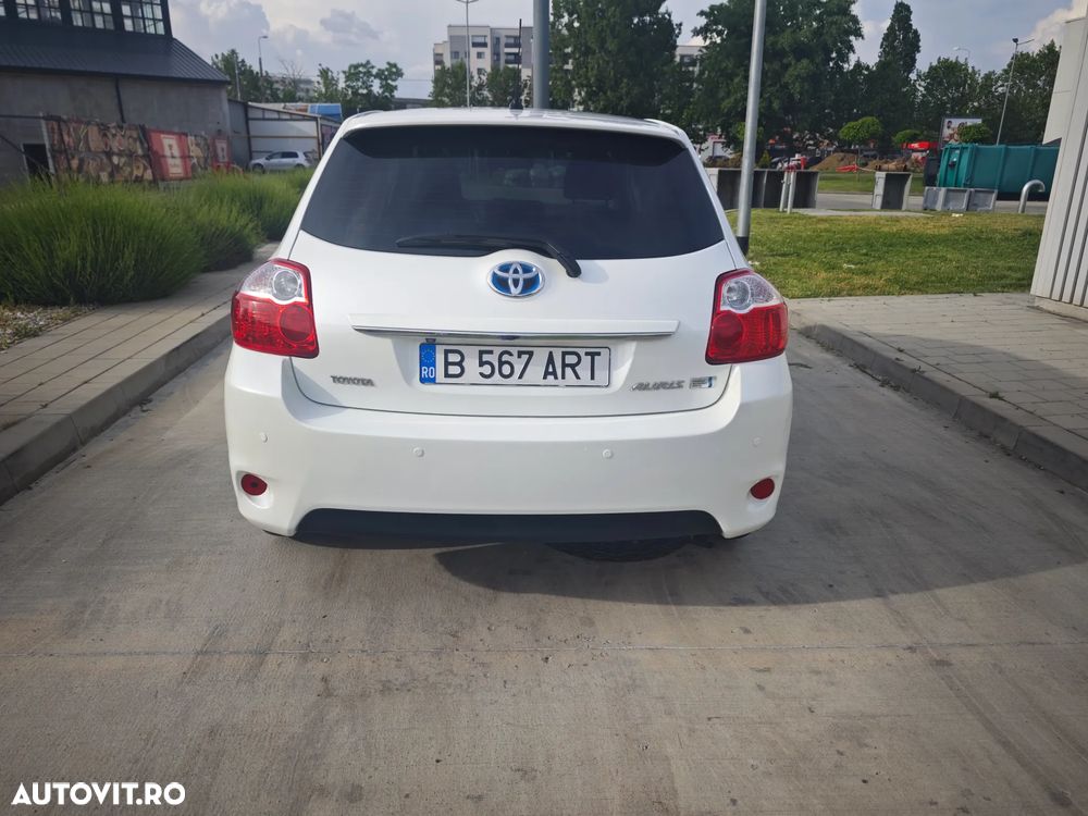 Toyota Auris - 4