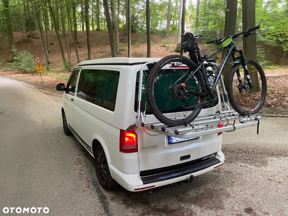 Volkswagen Multivan - 10