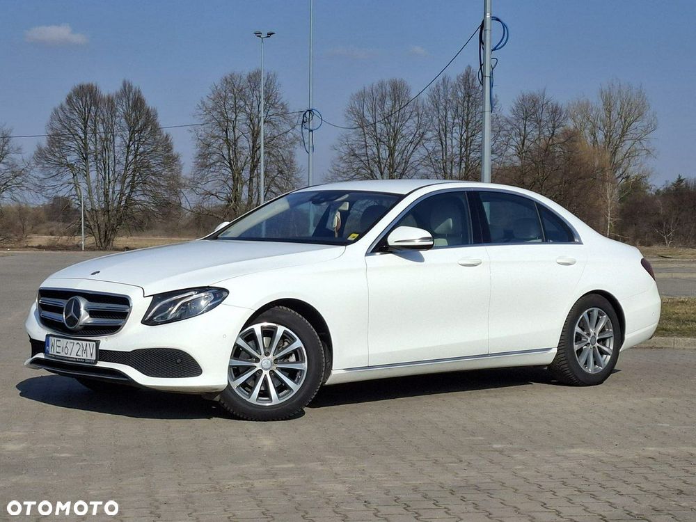 Mercedes-Benz Klasa E 220 d Business Edition 9G-TRONIC - 12