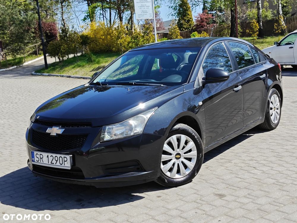 Chevrolet Cruze 1.6 LS - 4