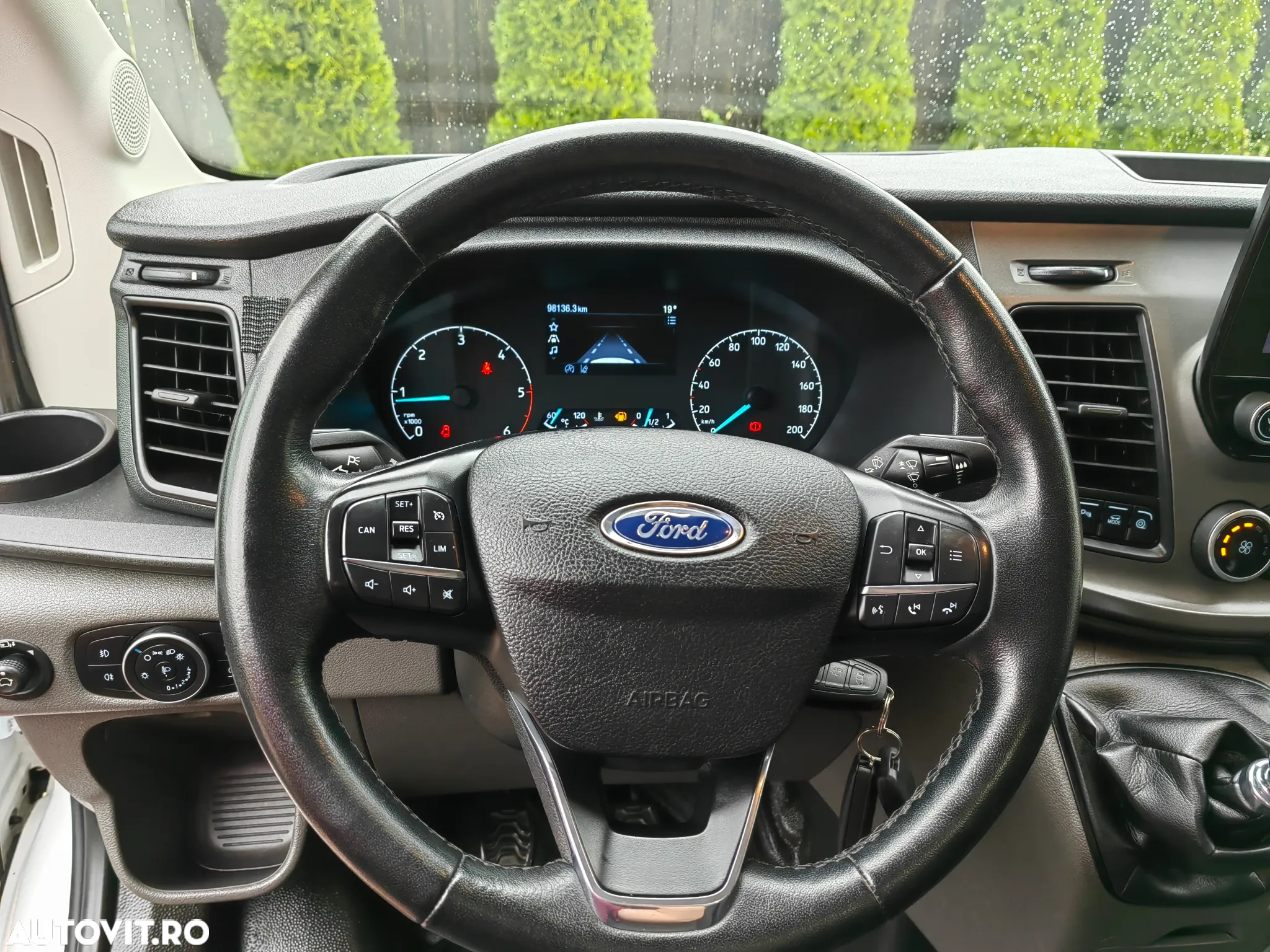 Ford Transit - 24