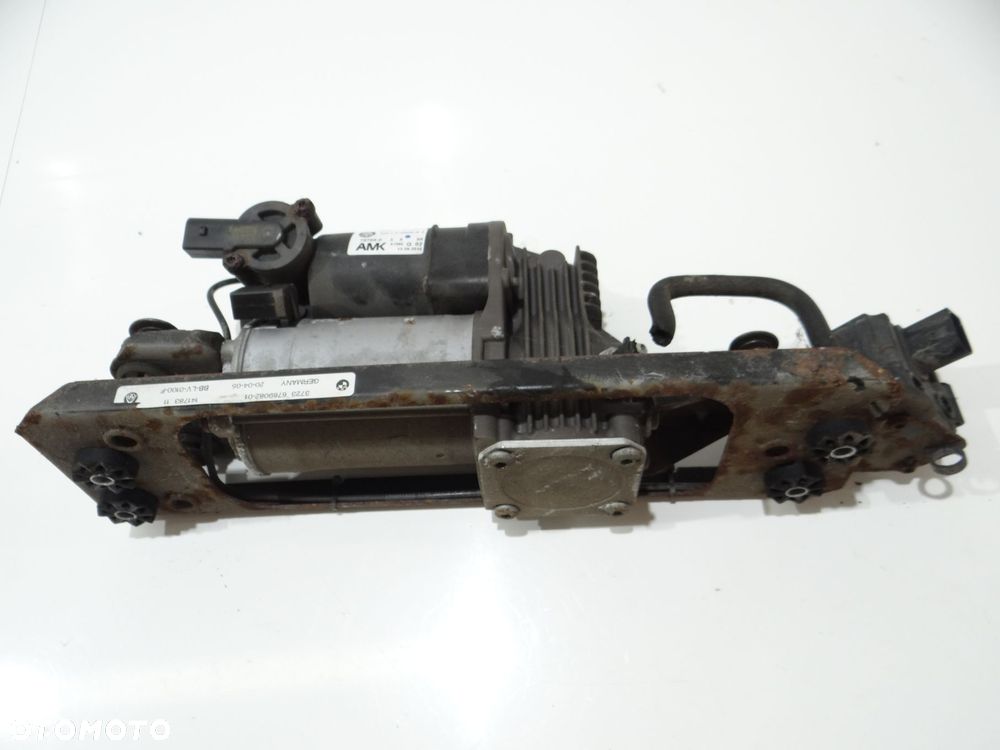 KOMPRESOR ZAWIESZENIA NIVO BMW E61 6769082 (16588974) - 3