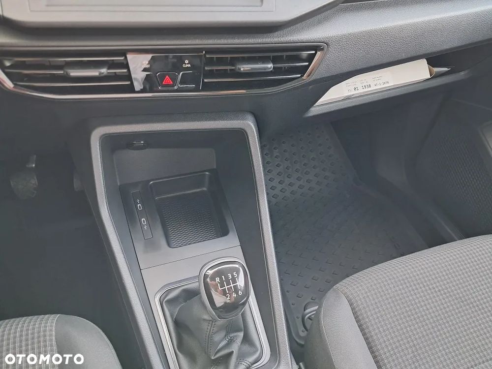 Volkswagen Caddy - 23