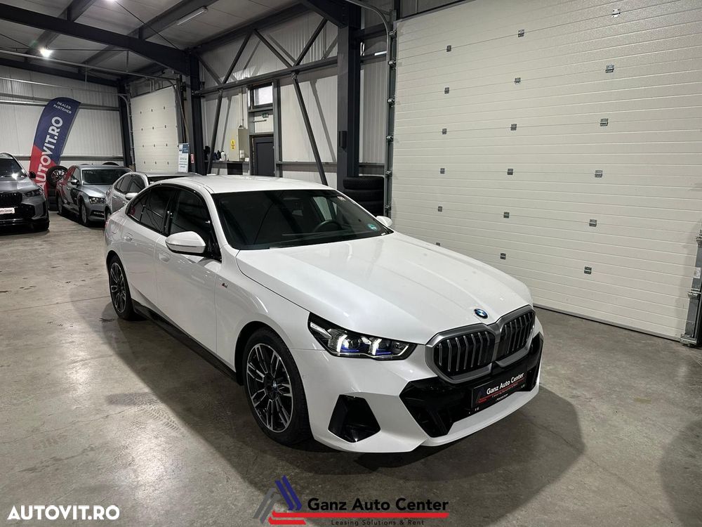 BMW Seria 5 520i AT MHEV - 30