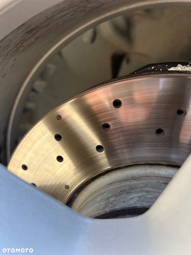 Mercedes-Benz Klasa E 250 BlueEFFICIENCY 7G-TRONIC Avantgarde - 16