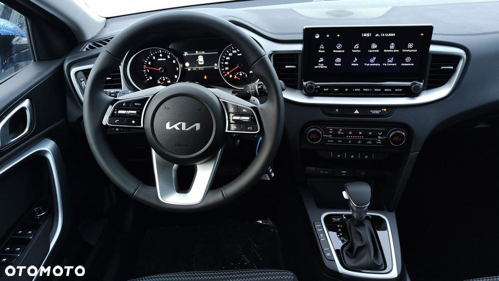 Kia XCeed - 15