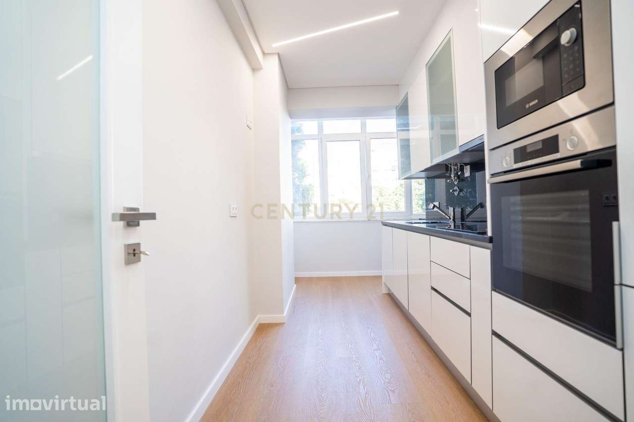 T2 Remodelado em Benfica | Conforto e Excelente Localização - Grande imagem: 5/25