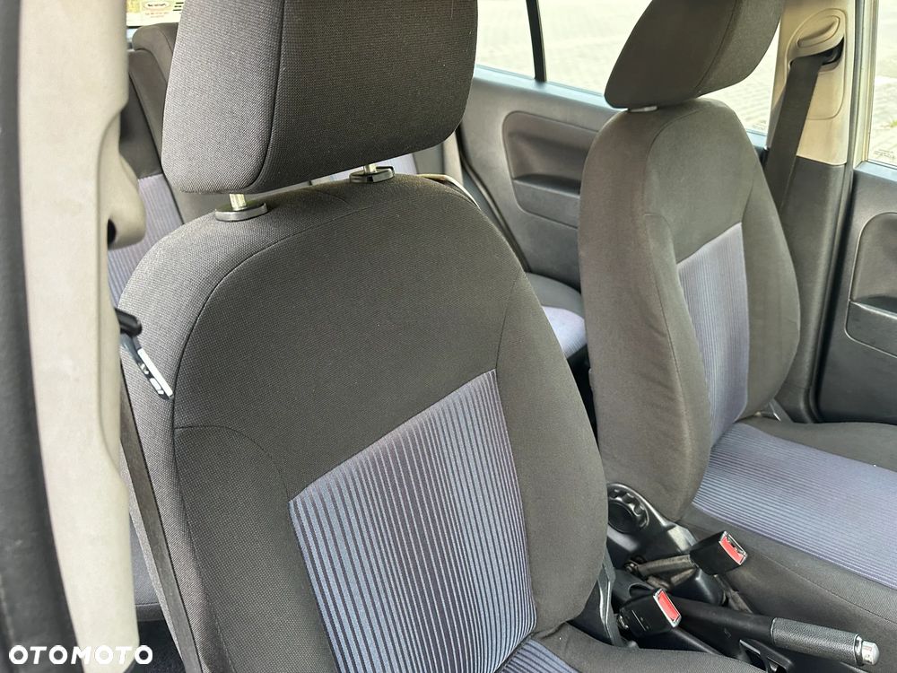 Ford Fusion 1.4 TDCI Ambiente - 20