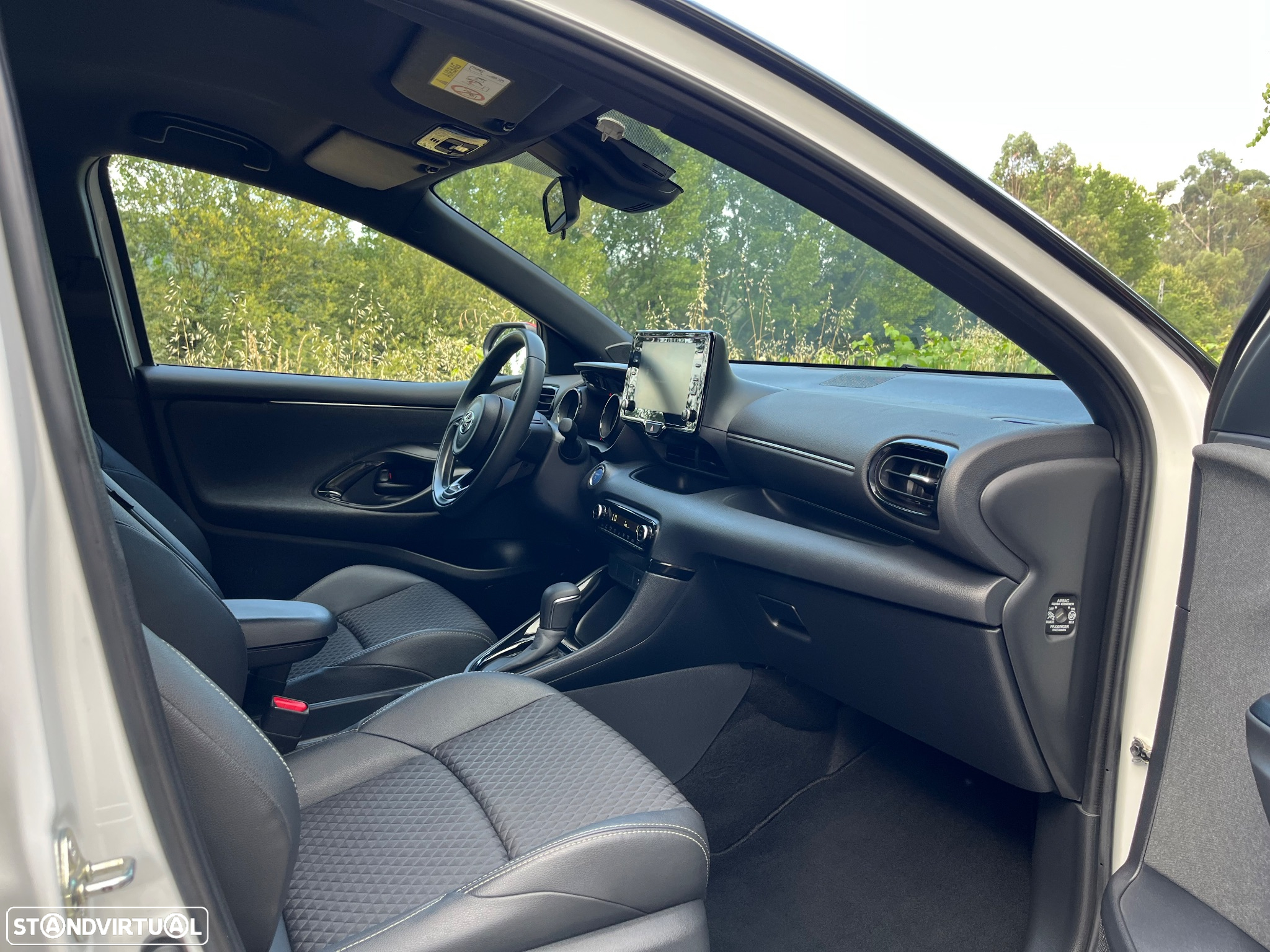 Toyota Yaris 1.5 HDF Premier Edition - 6