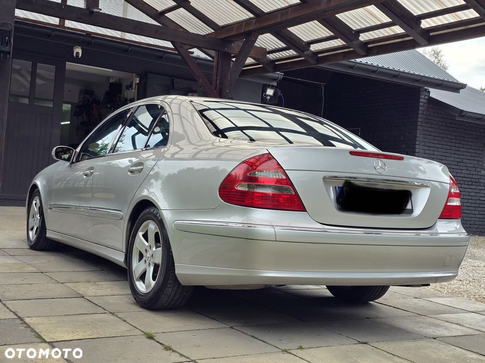 Mercedes-Benz Klasa E 240 Avantgarde - 15