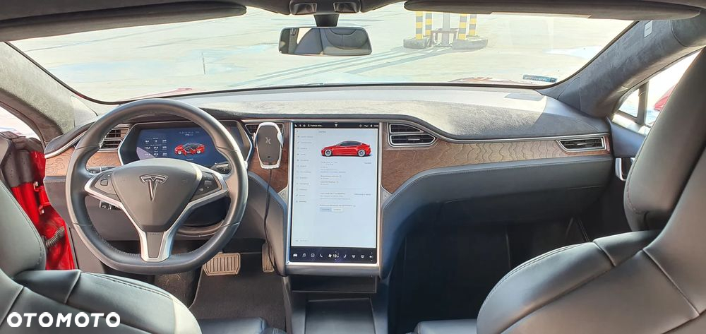 Tesla Model S Long Range Plus - 16
