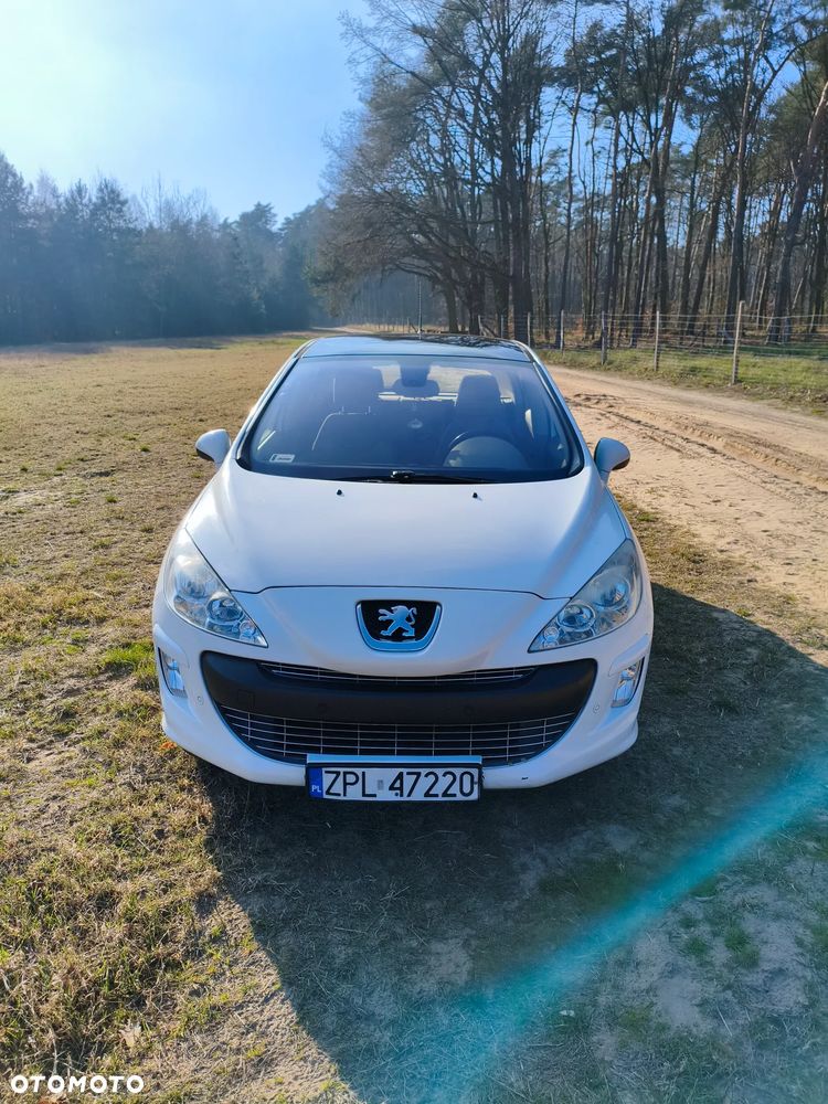 Peugeot 308 - 8