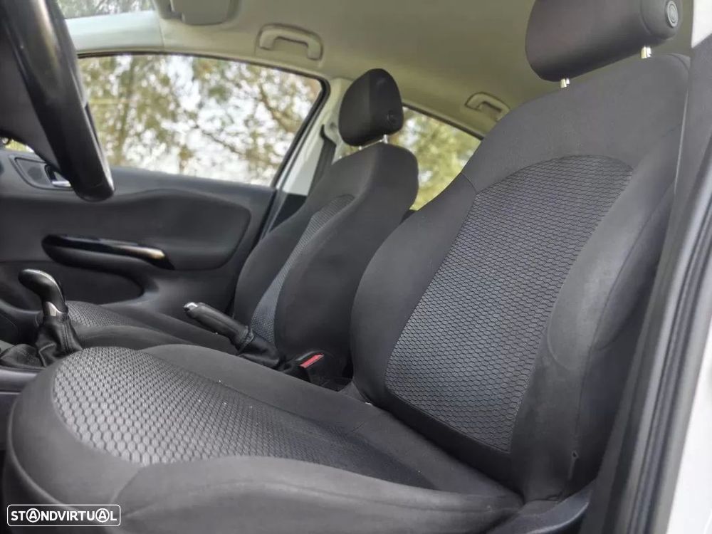 Opel Corsa 1.4 Color Edition Easytronic - 26