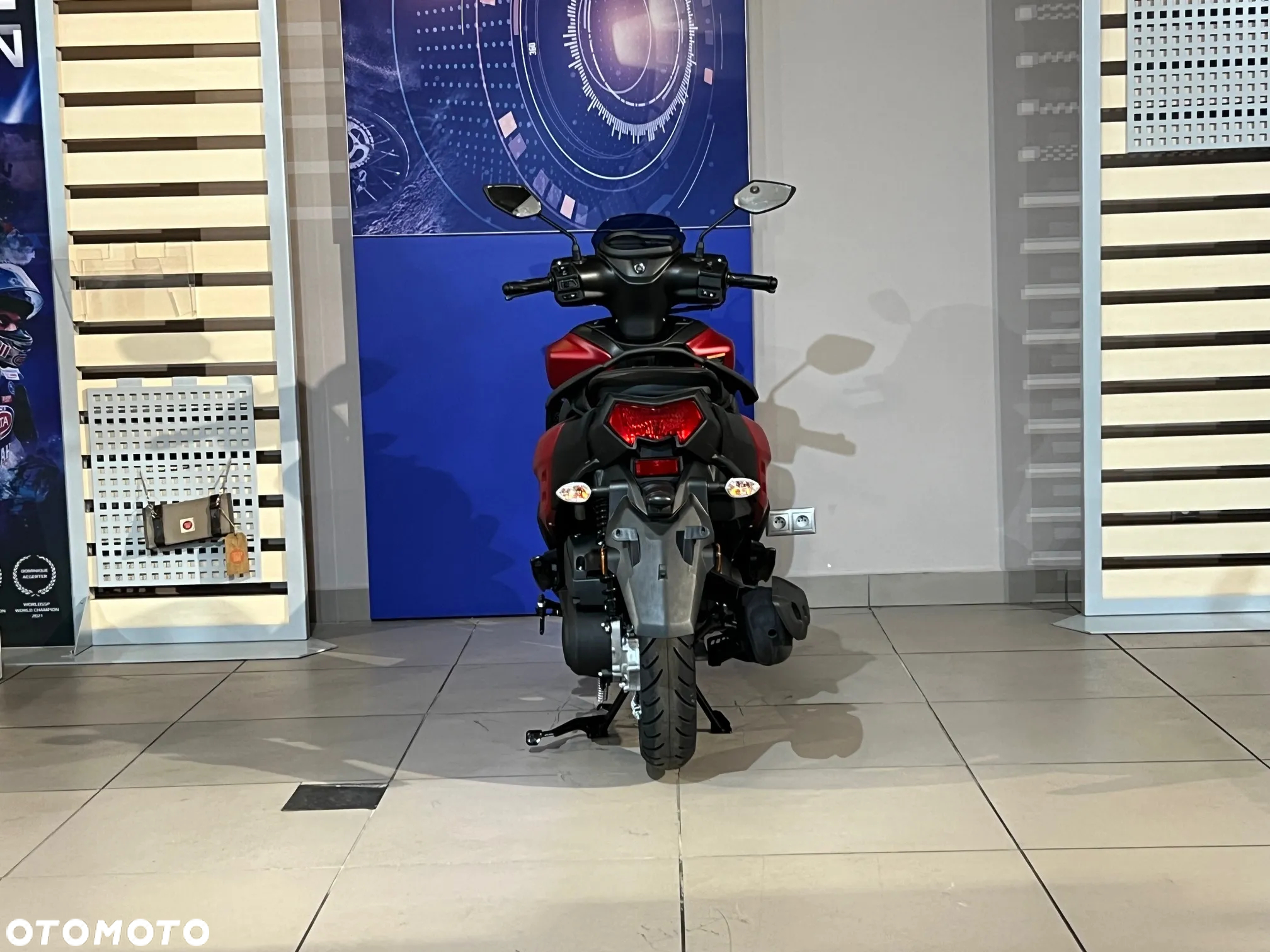 Yamaha Inny - 16
