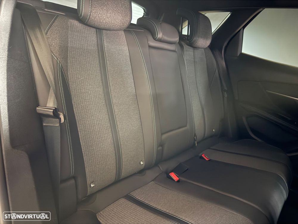 Peugeot 3008 PureTech 130 Stop & Start GPF Allure - 15
