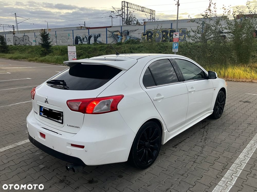 Mitsubishi Lancer - 6