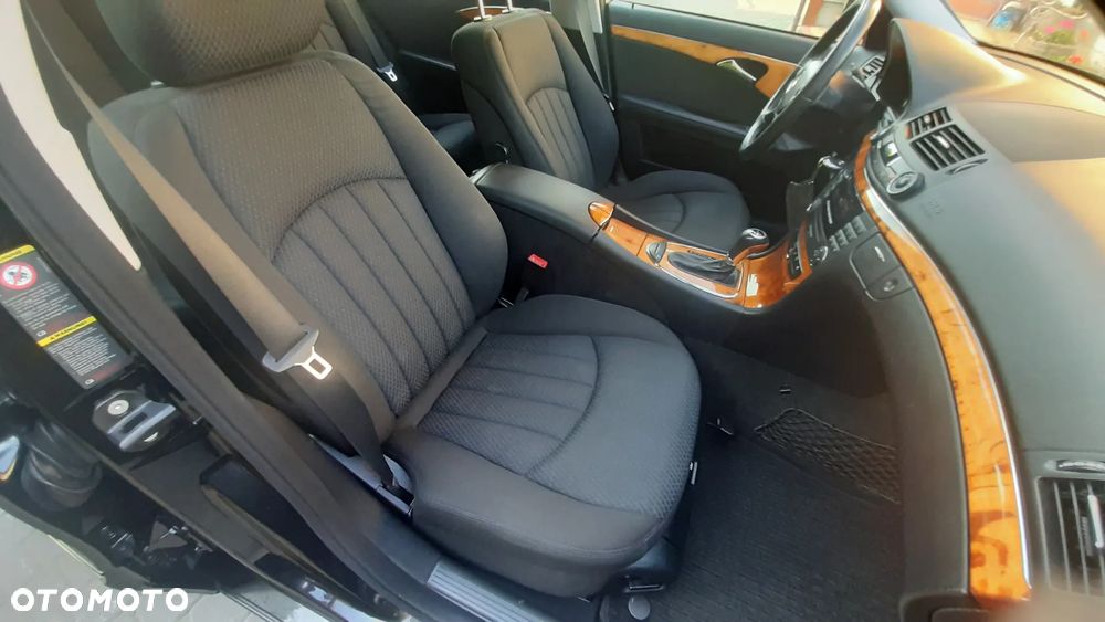 Mercedes-Benz Klasa E 200 T Kompressor Automatik Elegance - 30