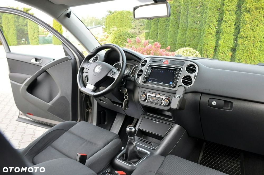 Volkswagen Tiguan - 26