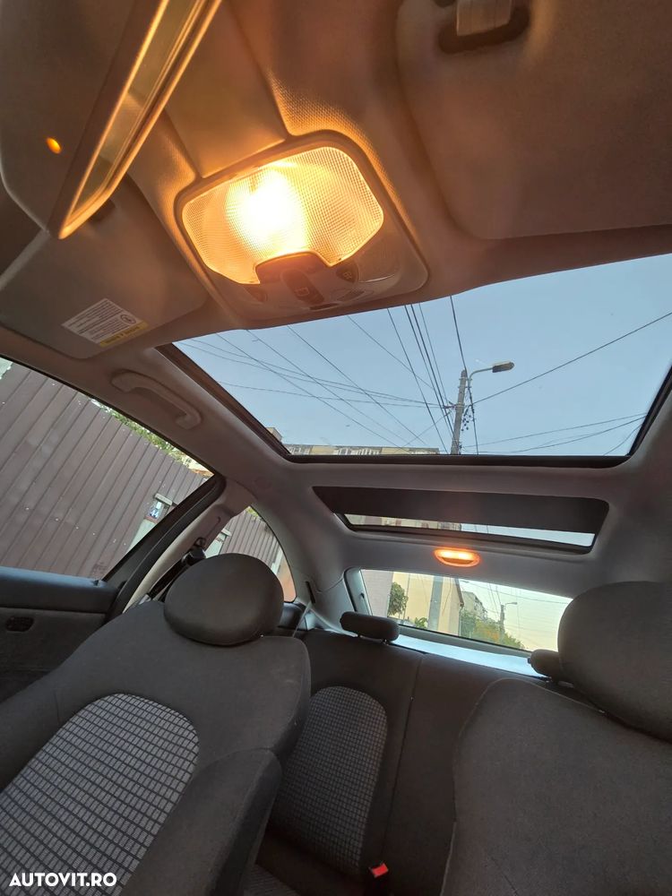 Mercedes-Benz C 180 Kompressor Sportcoupe - 13