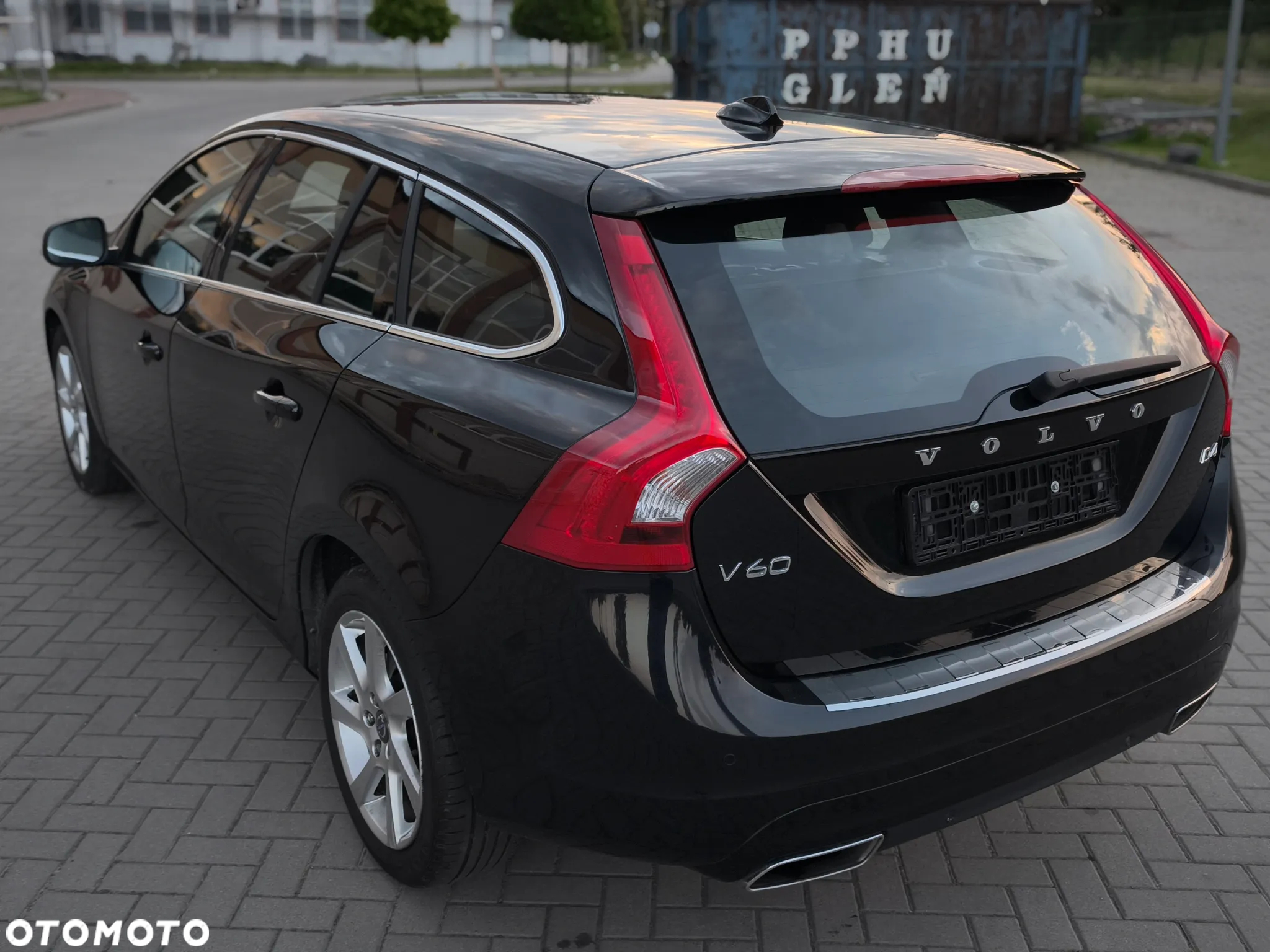 Volvo V60 D4 Drive-E Momentum - 21