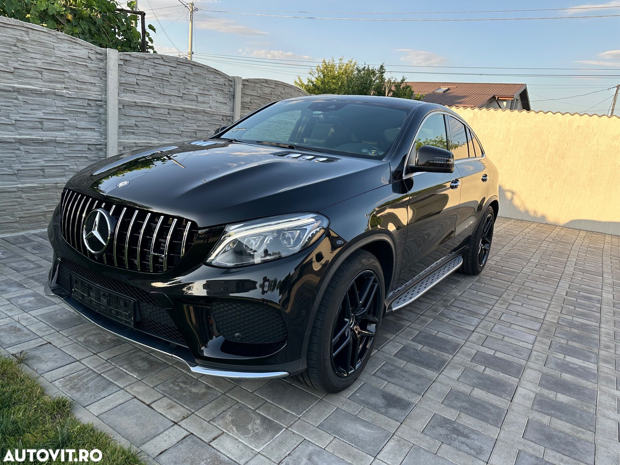 Mercedes-Benz GLE Coupe 350 d 4Matic 9G-TRONIC AMG Line - 1