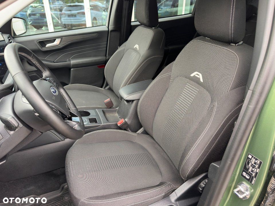 Ford Kuga - 12