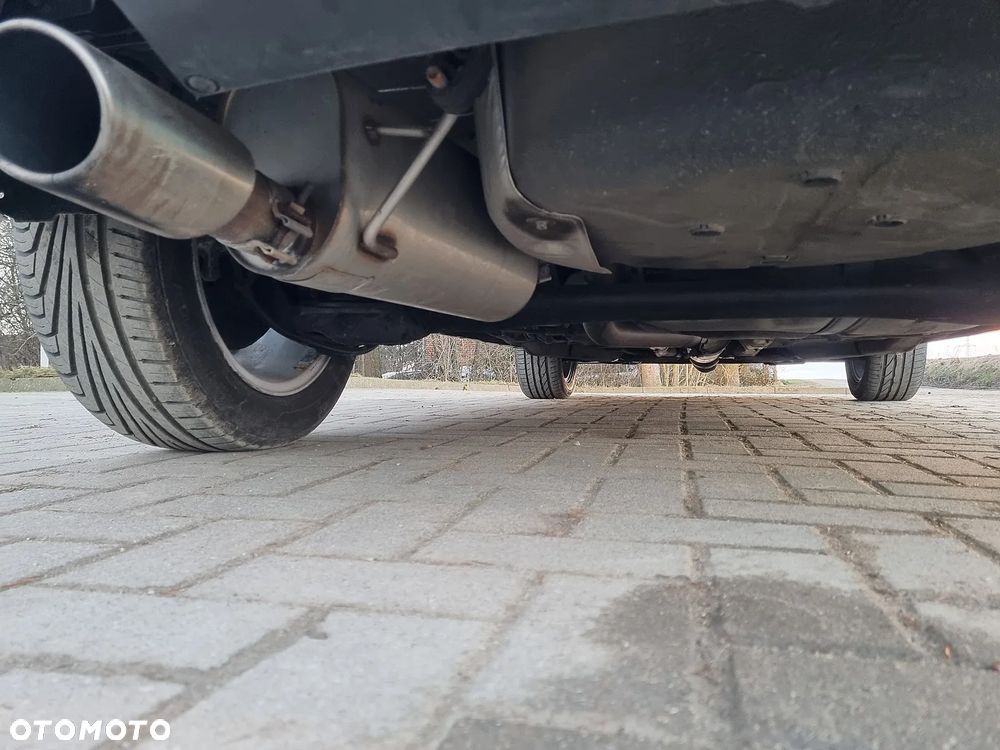 Opel Astra 1.6 Turbo Sport - 17