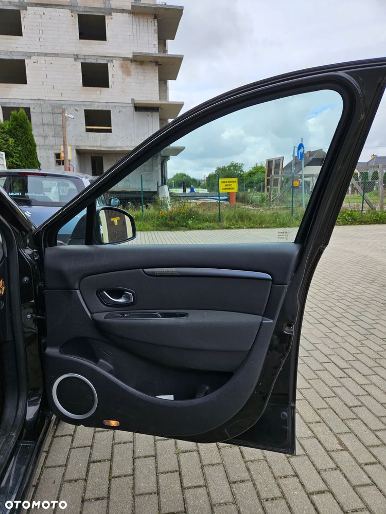 Renault Scenic 1.9 dCi Emotion - 14