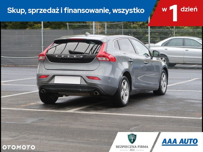 Volvo V40 - 6
