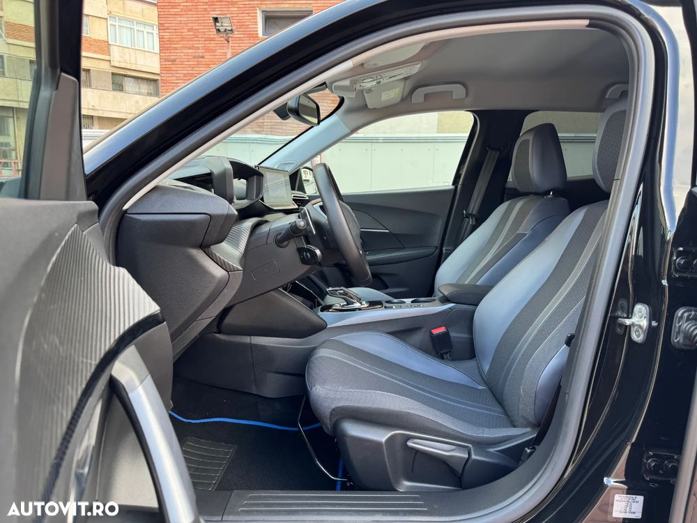 Peugeot 2008 1.2L PureTech 130 S&S EAT8 GT - 13