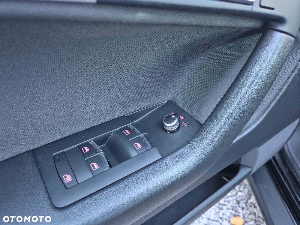 Audi A3 Sportback 1.6 TDI Ambiente - 34