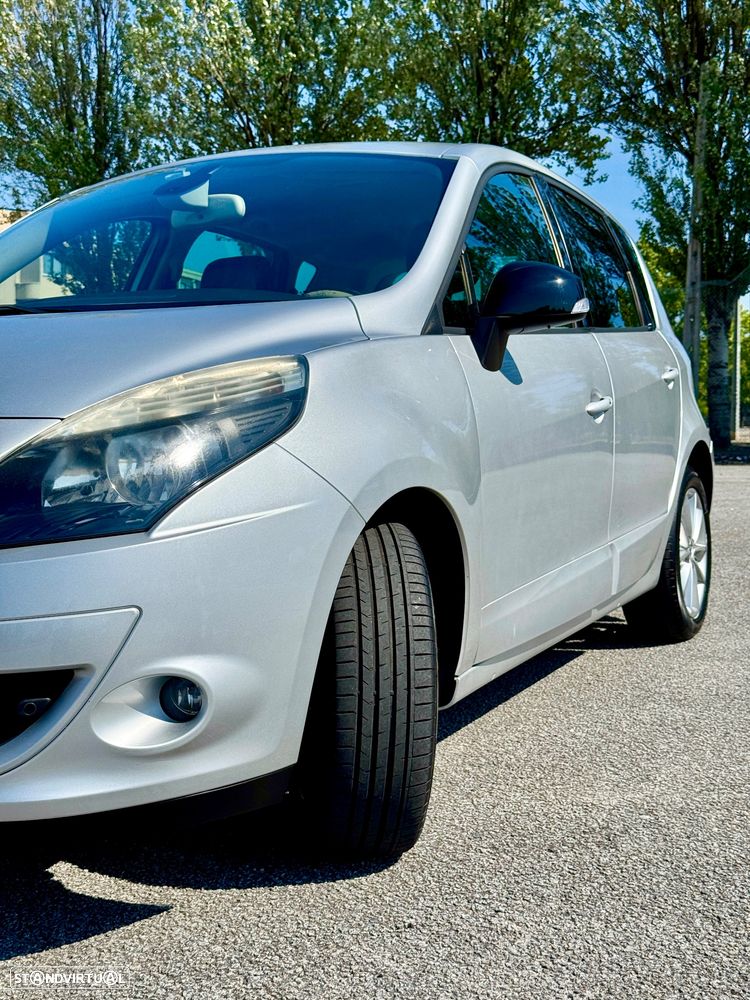 Renault Scénic 1.5 dCi Dynamique S - 8