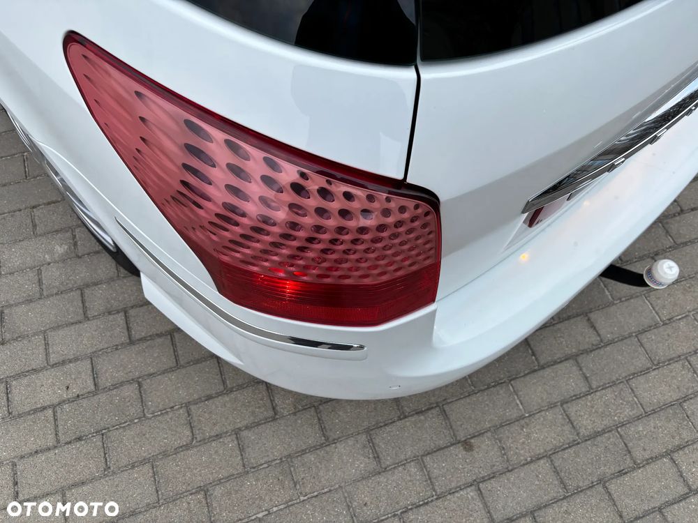 Peugeot 407 HDi 110 Blue Lion Sport - 34