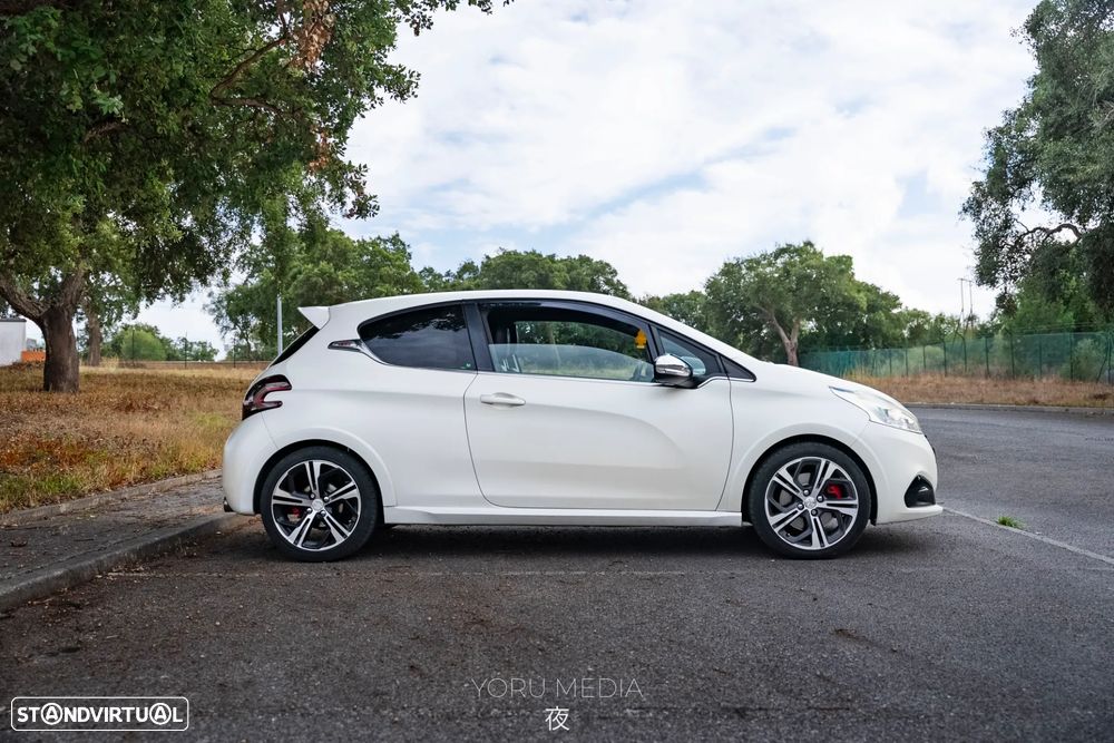 Peugeot 208 1.6 THP GTi - 2