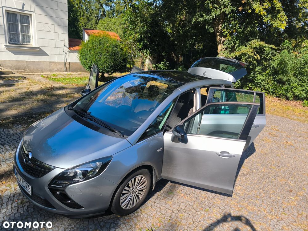 Opel Zafira 2015 photo 5