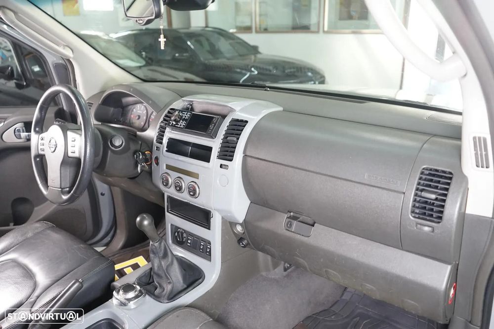 Nissan Navara 2.5 dCi CD SE C-Channel - 16